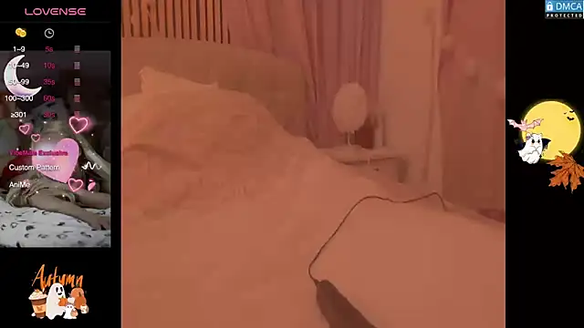 Snapshot of Blondecandie chatting on October 23, 3:55 pm Blondecandie online show from October 23, 3:55 pm