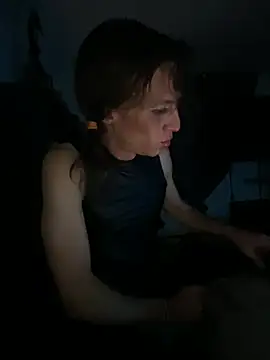 kikiwonderbar online show from February 19, 6:09 am