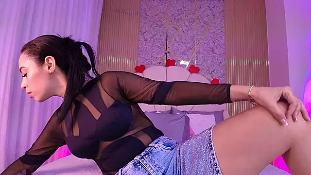 Snapshot of aisha_sh chatting on February 14, 12:02 pm aisha sh online show from February 14, 12:02 pm