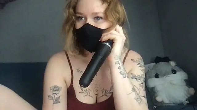 Snapshot of DirtyAlexIs chatting on January 24, 8:34 am DirtyAlexIs online show from January 24, 8:34 am