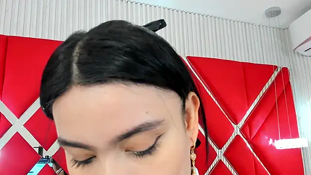 Snapshot of SusanCouper chatting on October 9, 10:41 pm SusanCouper online show from October 9, 10:41 pm