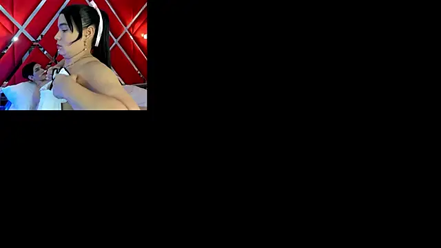 Snapshot of SusanCouper chatting on October 18, 10:32 pm SusanCouper online show from October 18, 10:32 pm