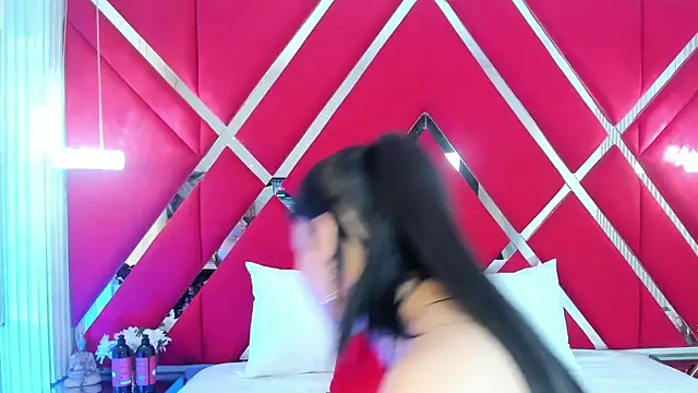 Snapshot of SusanCouper chatting on October 21, 10:54 pm SusanCouper online show from October 21, 10:54 pm