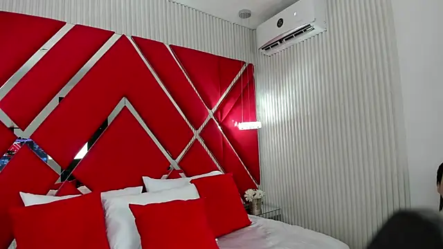 Snapshot of SusanCouper chatting on November 1, 10:34 pm SusanCouper online show from November 1, 10:34 pm