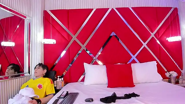 SusanCouper online show from July 13, 1:47 pm