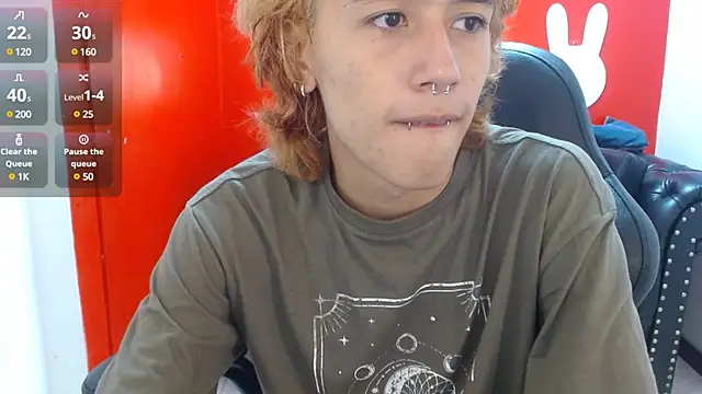 Snapshot of Stephan_Queens chatting on December 22, 2:16 pm Stephan Queens online show from December 22, 2:16 pm