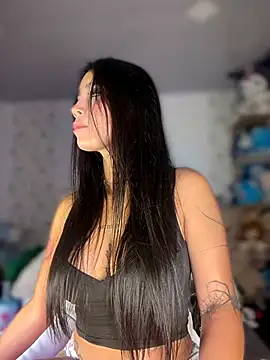 Snapshot of -Loren- chatting on July 24, 12:14 pm -Loren- online show from July 24, 12:14 pm