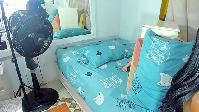 Evelonga 707 online show from February 14, 7:12 pm