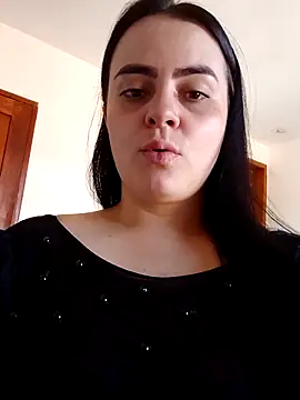 Im Amelia online show from December 8, 3:24 pm