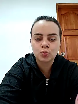 Im Amelia online show from January 8, 6:31 pm