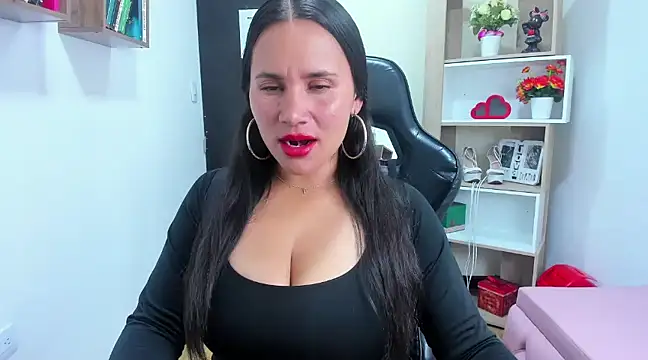 Saylor Lee22 online show from December 12, 3:10 am