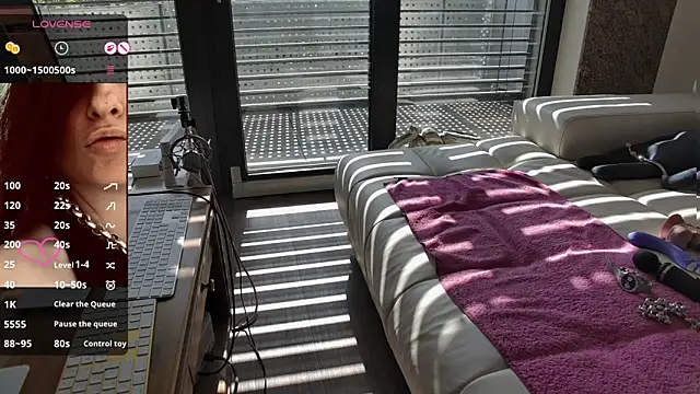 sexyLolia11 online show from May 21, 2:46 pm