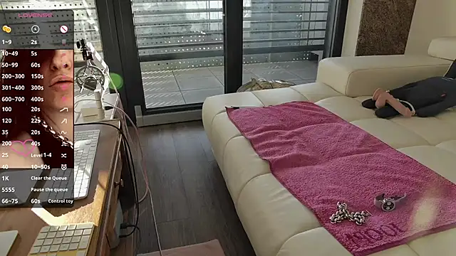 sexyLolia11 online show from June 5, 5:40 pm