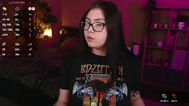 Arizonaa Muse online show from February 8, 12:28 pm