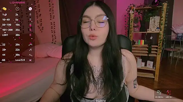 Arizonaa Muse online show from December 3, 3:58 am