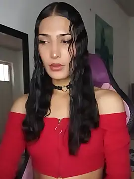 Lanna hott  online show from July 14, 7:30 pm