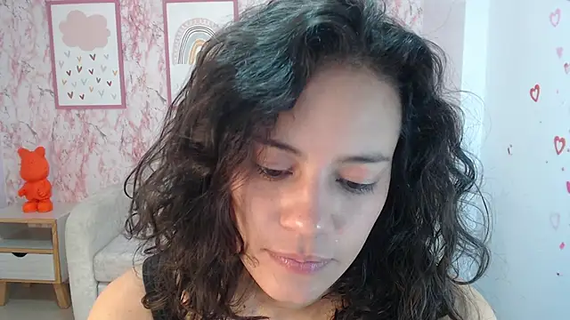 Snapshot of Tyna_ch chatting on February 28, 4:31 pm Tyna ch online show from February 28, 4:31 pm