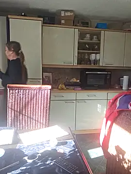 Supertitten95DD online show from February 26, 9:30 am