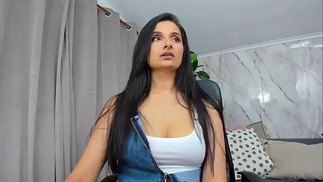 JennaPrice online show from July 25, 3:09 pm