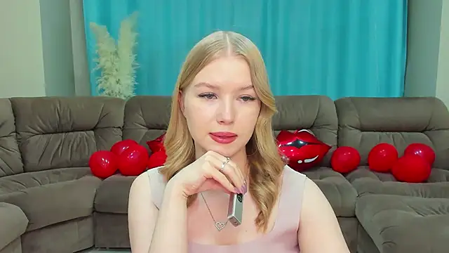 shy  lady online show from February 10, 10:09 pm