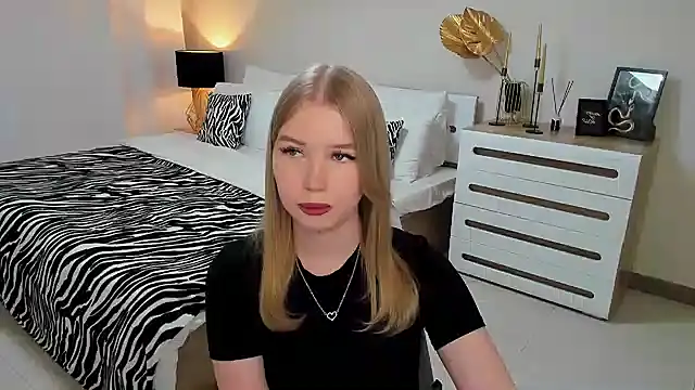 shy  lady online show from February 27, 9:25 pm