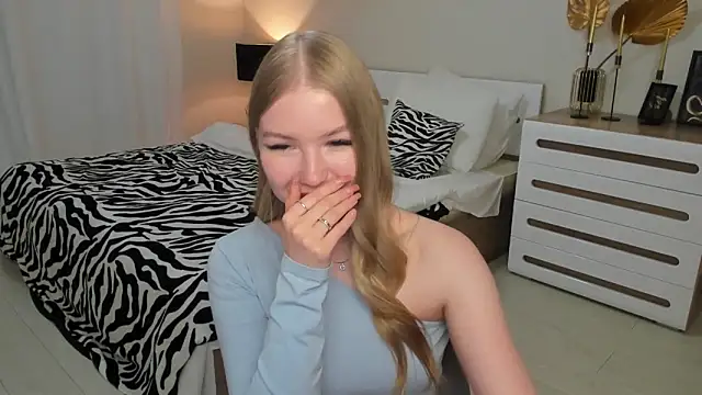 shy  lady online show from June 23, 6:33 am