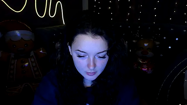 Snapshot of GloriNichols chatting on January 3, 7:16 am GloriNichols online show from January 3, 7:16 am