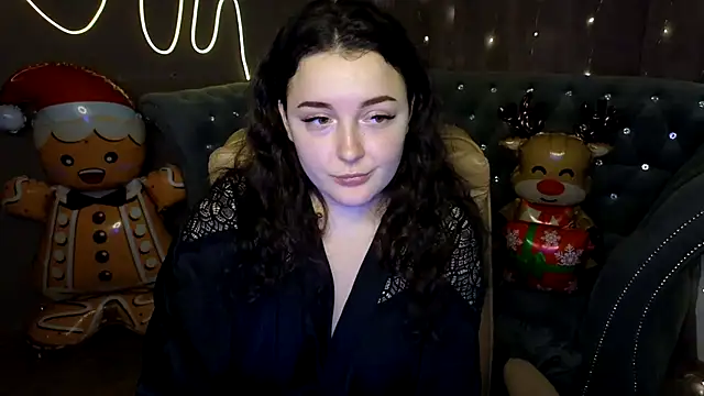 Snapshot of GloriNichols chatting on January 4, 1:21 pm GloriNichols online show from January 4, 1:21 pm