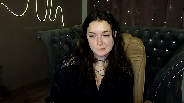 Snapshot of GloriNichols chatting on January 5, 12:53 pm GloriNichols online show from January 5, 12:53 pm