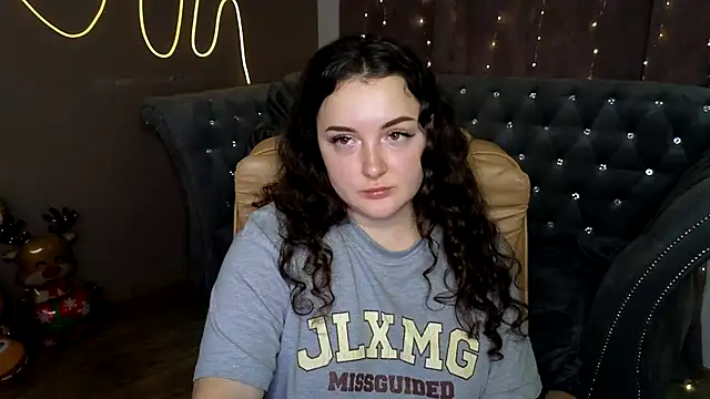 Snapshot of GloriNichols chatting on January 8, 2:03 pm GloriNichols online show from January 8, 2:03 pm