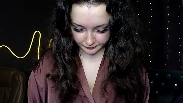 Snapshot of GloriNichols chatting on January 19, 12:28 pm GloriNichols online show from January 19, 12:28 pm