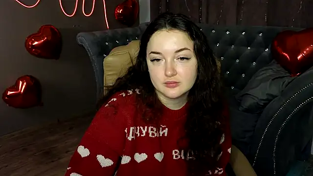 Snapshot of GloriNichols chatting on February 11, 6:40 am GloriNichols online show from February 11, 6:40 am