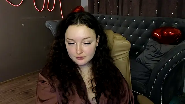 Snapshot of GloriNichols chatting on March 15, 10:03 am GloriNichols online show from March 15, 10:03 am