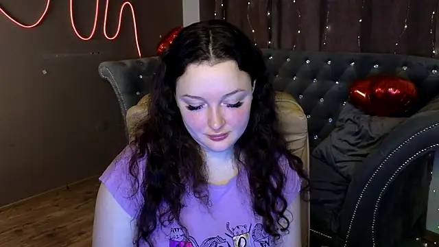 Snapshot of GloriNichols chatting on March 17, 7:02 am GloriNichols online show from March 17, 7:02 am