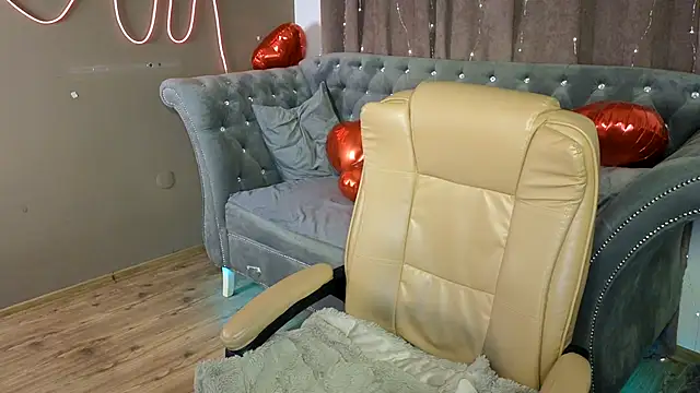 Snapshot of GloriNichols chatting on March 20, 6:30 am GloriNichols online show from March 20, 6:30 am