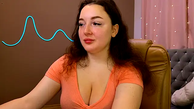 Snapshot of GloriNichols chatting on October 3, 5:15 am GloriNichols online show from October 3, 5:15 am