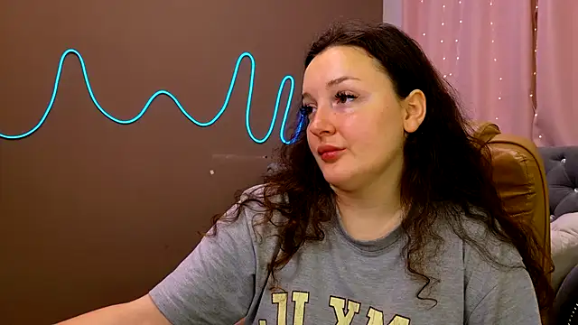 Snapshot of GloriNichols chatting on October 5, 7:17 am GloriNichols online show from October 5, 7:17 am