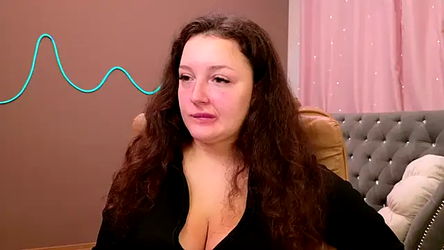 Snapshot of GloriNichols chatting on October 13, 8:36 am GloriNichols online show from October 13, 8:36 am