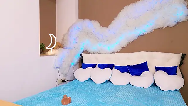 Snapshot of GloriNichols chatting on November 3, 6:25 am GloriNichols online show from November 3, 6:25 am