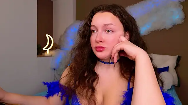 Snapshot of GloriNichols chatting on November 14, 6:34 am GloriNichols online show from November 14, 6:34 am