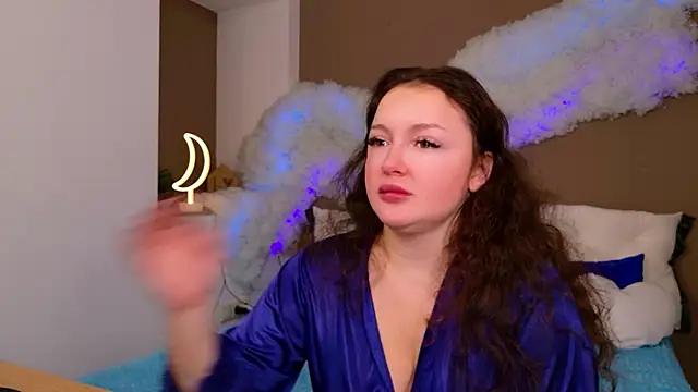 Snapshot of GloriNichols chatting on November 21, 6:45 am GloriNichols online show from November 21, 6:45 am