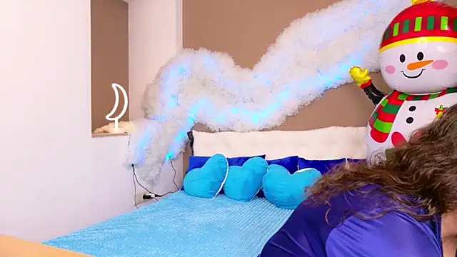 Snapshot of GloriNichols chatting on November 29, 6:05 am GloriNichols online show from November 29, 6:05 am