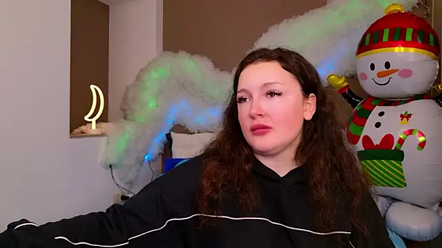 Snapshot of GloriNichols chatting on December 3, 6:10 am GloriNichols online show from December 3, 6:10 am