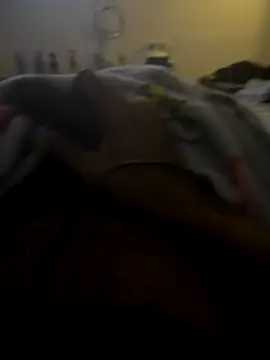 Snapshot of u091 chatting on December 1, 5:01 am u091 online show from December 1, 5:01 am