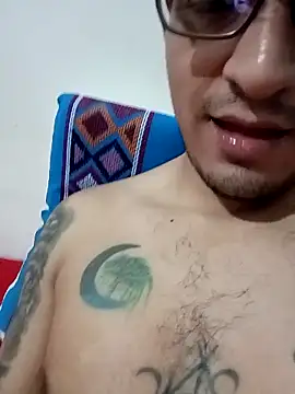 ale3J4a online show from February 4, 6:52 am