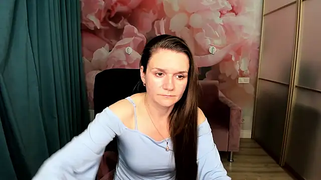 AriaGray online show from November 13, 3:22 pm