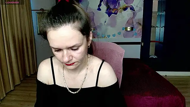 AriaGray online show from February 17, 5:15 am