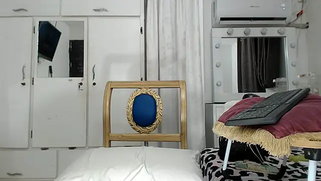 marcella6 online show from February 21, 4:48 pm