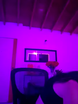 AbbyBaker222 online show from November 25, 5:40 am