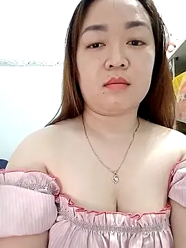 VyOanh2K online show from March 9, 5:28 pm